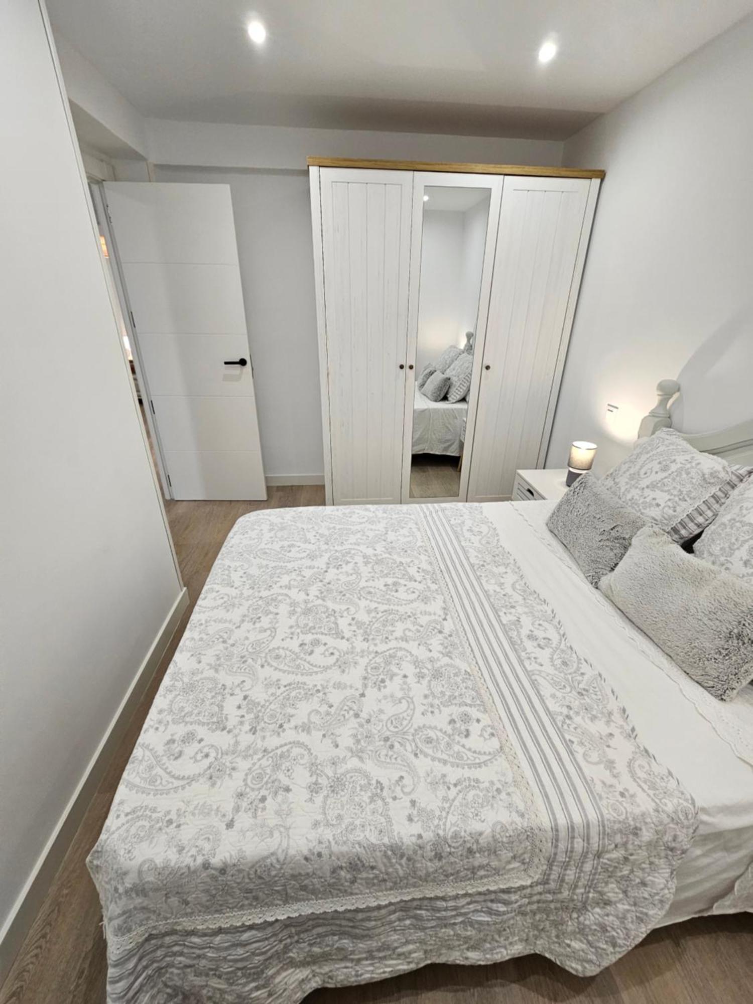 Tati Homes - Ruiz Zorrilla 2,5 Appartement